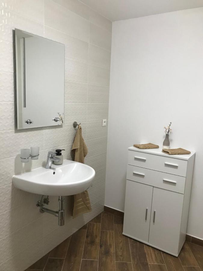 My Mara Maja Apartman C 4 Bešeňová 外观 照片